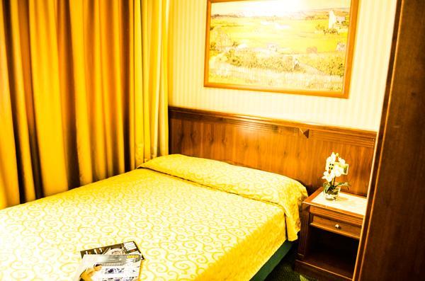 Clelia Palace Hotel Rome Room photo